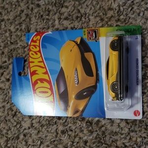 Hot wheels exotics 4/10 Koenigsegg Gemera